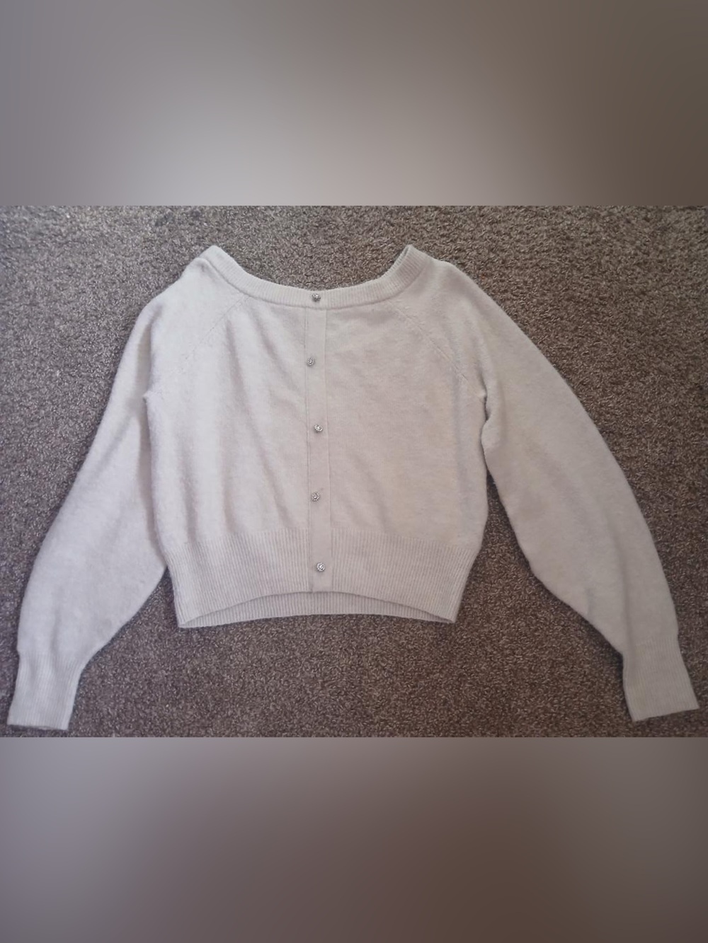 H&M Light Gray Button-Back Cropped Knit Cardigan